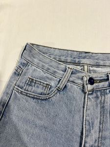 Slim Mom Jeans