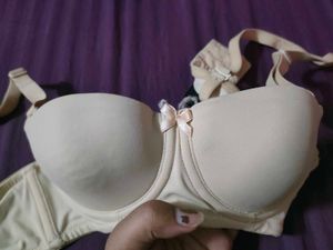 Nude bra With Deattachable Straps