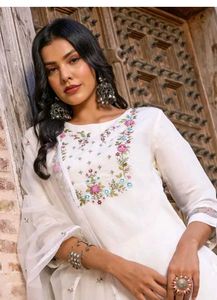 Women New Embroidered Kurta Set