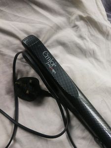 Emjoi Hair Straightener Saudi Arabia Imported