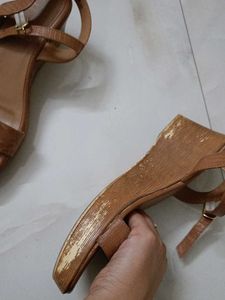 CARLTON LONDON WEDGES