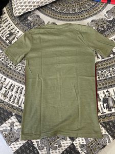 UCB united colors of benetton tshirt
