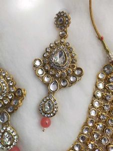 Women&#39;s Necklace Set