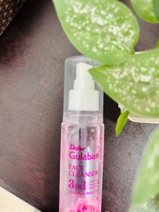 Dabur Gulabari Face Cleanser