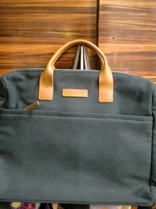 Synapse Black Briefcase