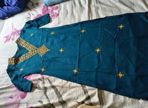 stylish embroidery new kurti