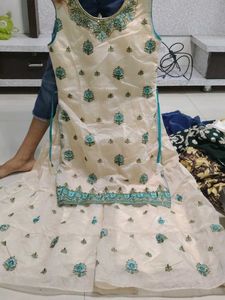 Elegant Embroidered Kurta Set