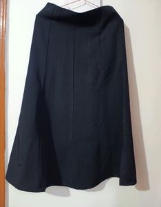 Long Black Skirt With Zip
