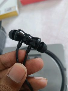 Boat Earphones with extra battery
