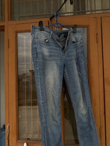 combo of H&amp;m straight fit jeans and hoodie