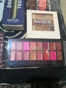Mars Makeup Set