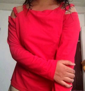 Red Cut-Out Sleeve Top With A Strepless Bra