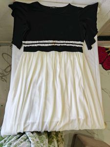 Elegant Black &amp; White Maxi Dress