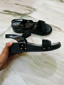 Black Flats Sandals For Womens