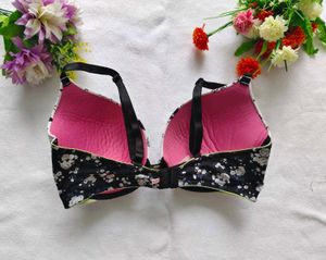 Victoria&#39;s Secret : Upper Inner