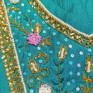 Embroidered Kurta set for diwali