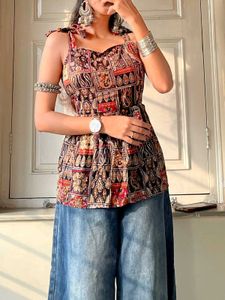Padded Navratri Kurti