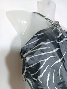 Women&#39;s Zara Fancy Black &amp; Gray Crop Top