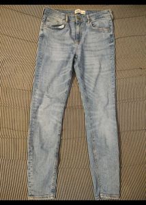 Zara Light Wash Jeans