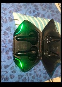 Gaming Earbuds!!! Month old!3!!Best gamin