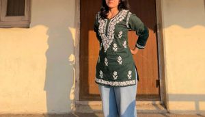 Chikankari Short kurti(Dark Green)