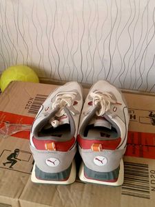 PUMA Comfortable Casual Sneakers