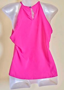 🆕 Piece Size Medium Pink Halter Top