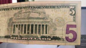 $5 Dollar Note