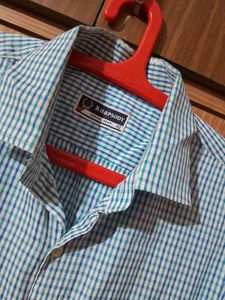 42 Size Fine Checked Shirt