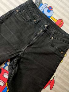 H&amp;M Black Skinny Jeans👖 (Mostly U***)