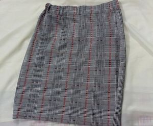 Check Print Grey Straight Stretchable Short Skirt