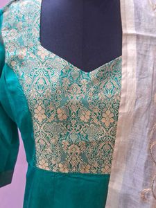 Elegant Green Kurta Set Of 3