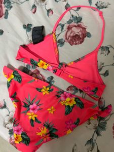 H&amp;M Floral Bikini Set