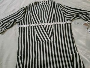 Top Black N White