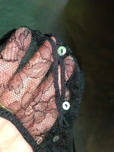Men&#39;s Black Lace With Sea Shell Button Thong
