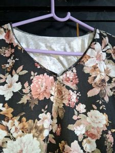 Floral V-Neck Top