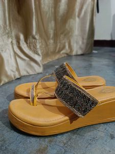 Sandal