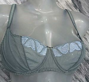 28 B Hot Look 💚