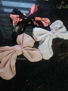 Floral &amp; Neutral Bows
