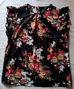 SHEIN ruffled Sleeve Floral Top