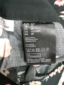 H&amp;M Black Floral Slit Skirt