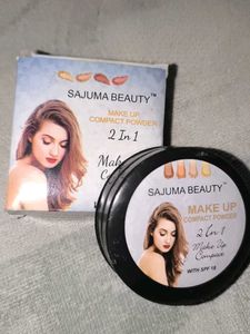 Hair Accessories And Mirror Set