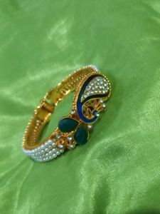 Elegant Peacock Bangle