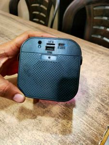 WIRELESS KARAOKE SPEAKER 🔊 with MIC🎤
