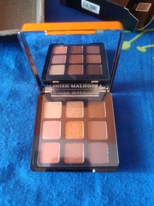 Manish Malhotra 9 In 1  Eyeshadow Palette