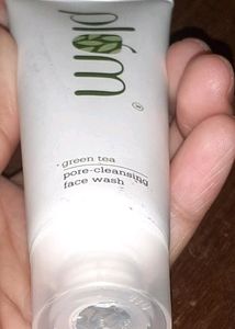 Plum Green Tea Pore-cleansing Face Wash