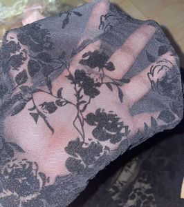 Savana Y2K Black Lace Top