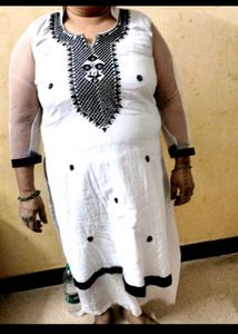 Bahut Hi Pyara White And Black Kurta An
