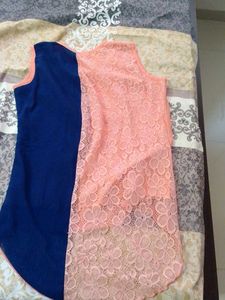 Stylish Two-Tone Sleeveless Top