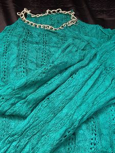 woollen sholdur cut top